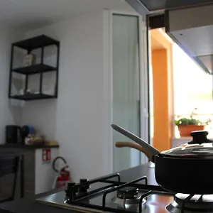 https://elenae-domus.it-romehotels.com